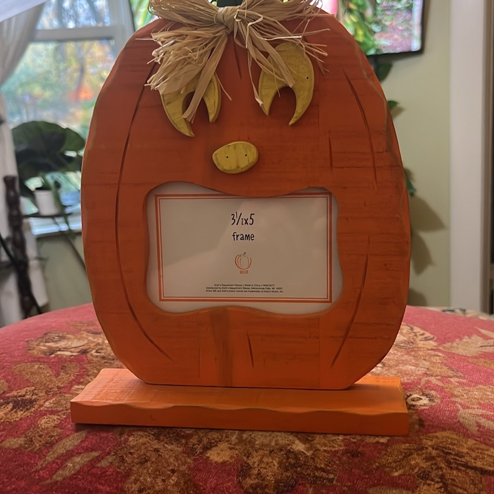 NWT pumpkin picture frame 🖤 - Picture 4 of 5